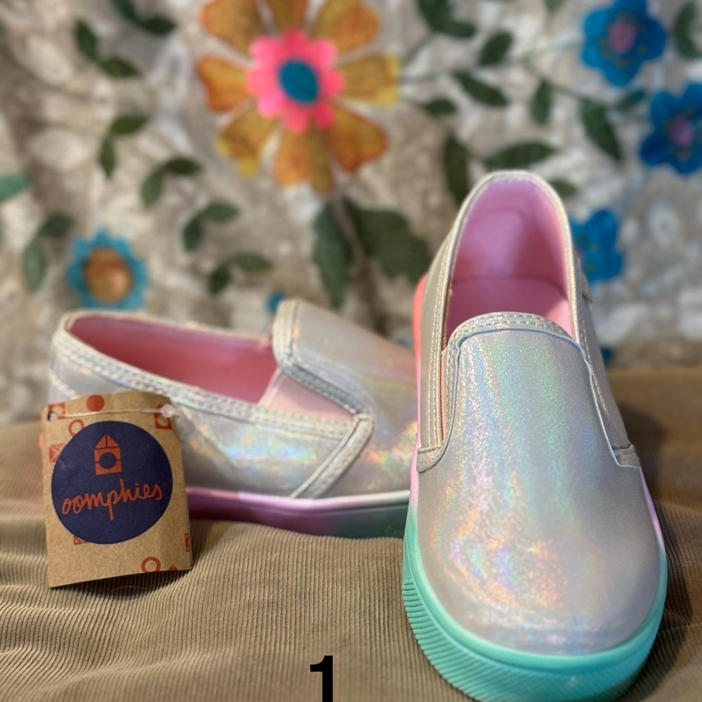 Oomphies Silver Pink Sneakers Iridescent Slip-On